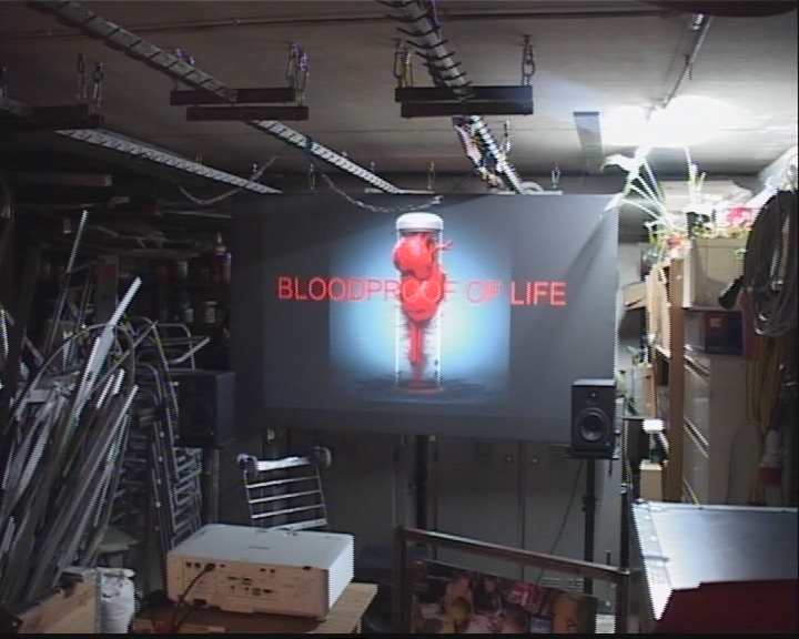 stwst48x10_nope_doku_bloodproof_c_ralf_petersen912.png